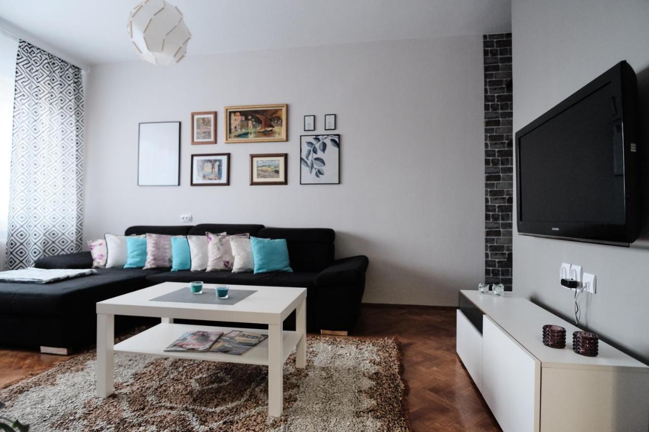 Fortress View Apartment Novi Sad Buitenkant foto